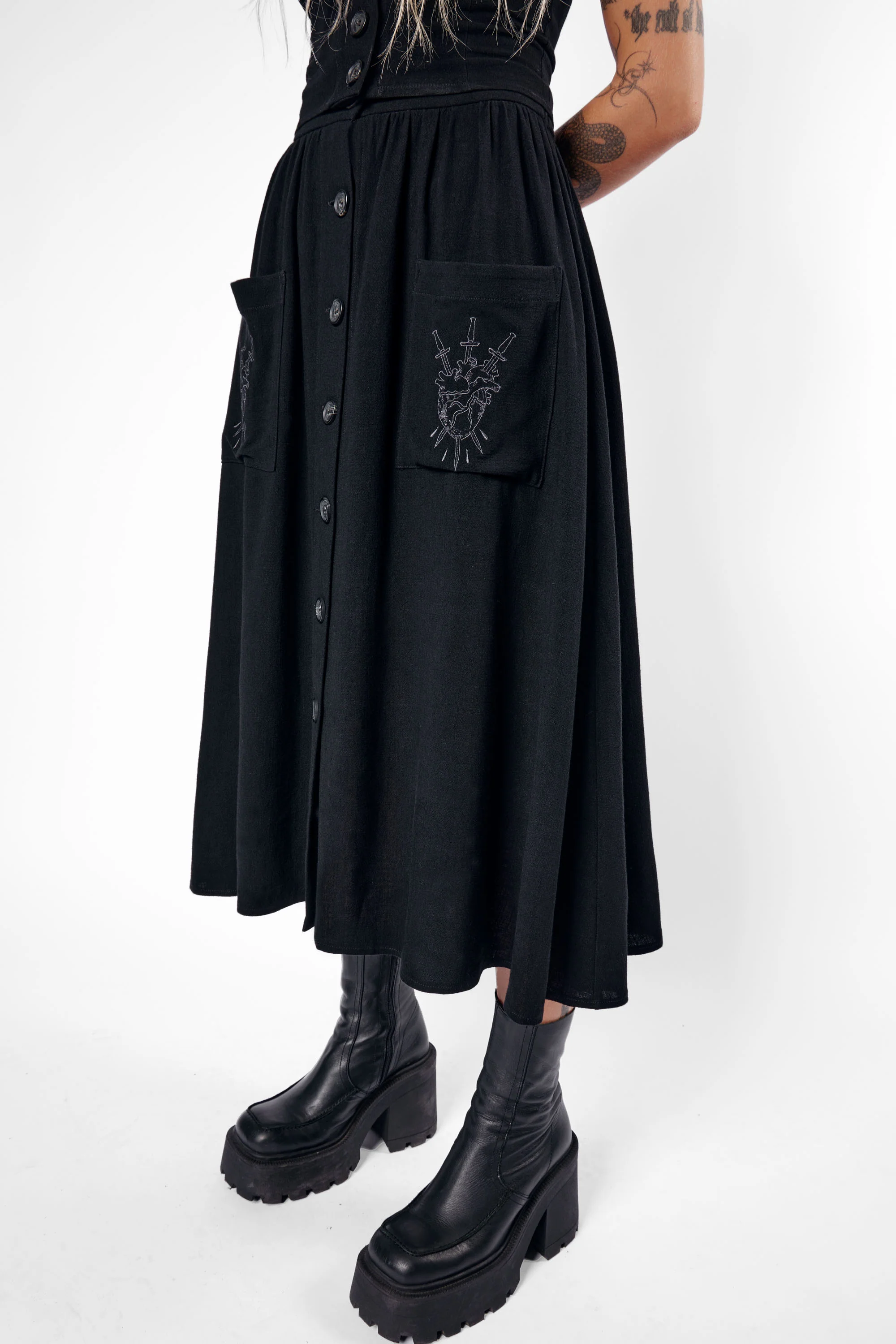Kassandra Linen Button-Up Midi Skirt - Image 6