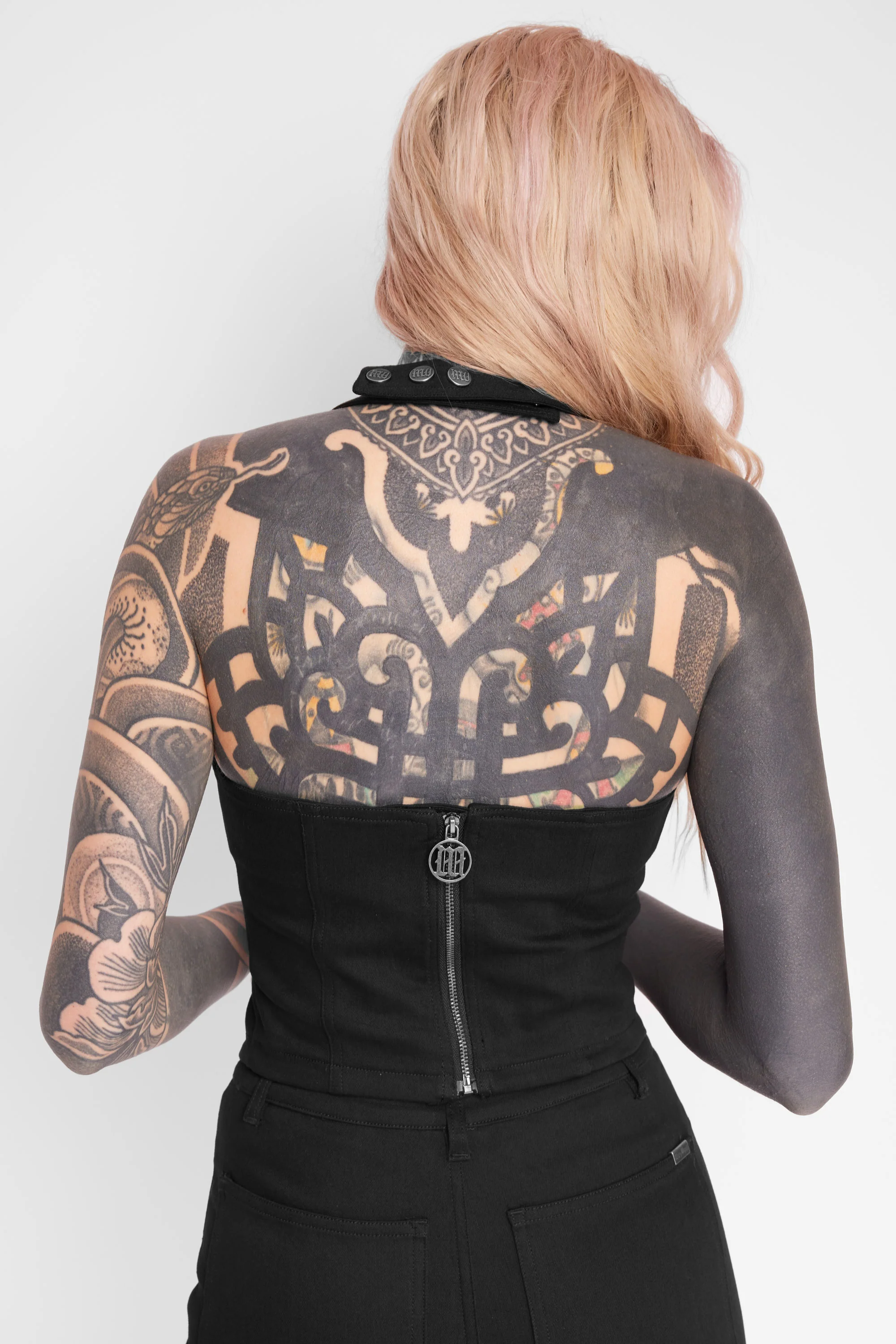 Sienna Lace-Up Halter Top - Image 3